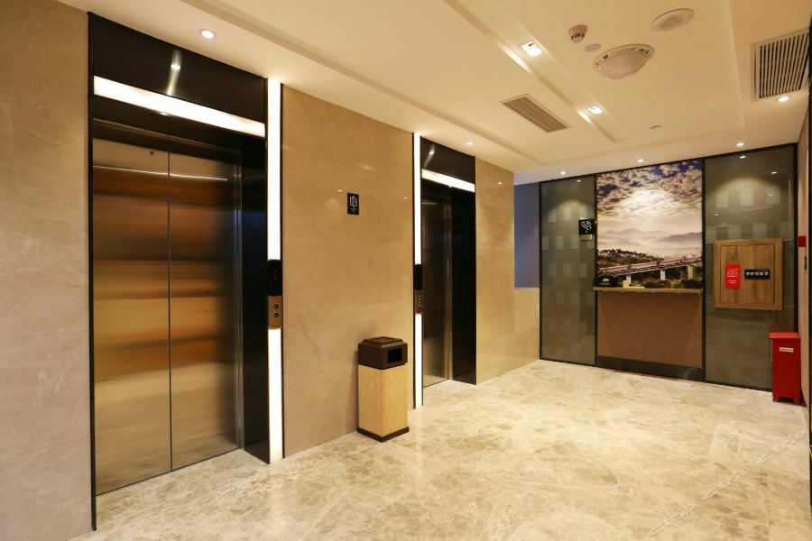 Atour Hotel Maoming Exteriör bild